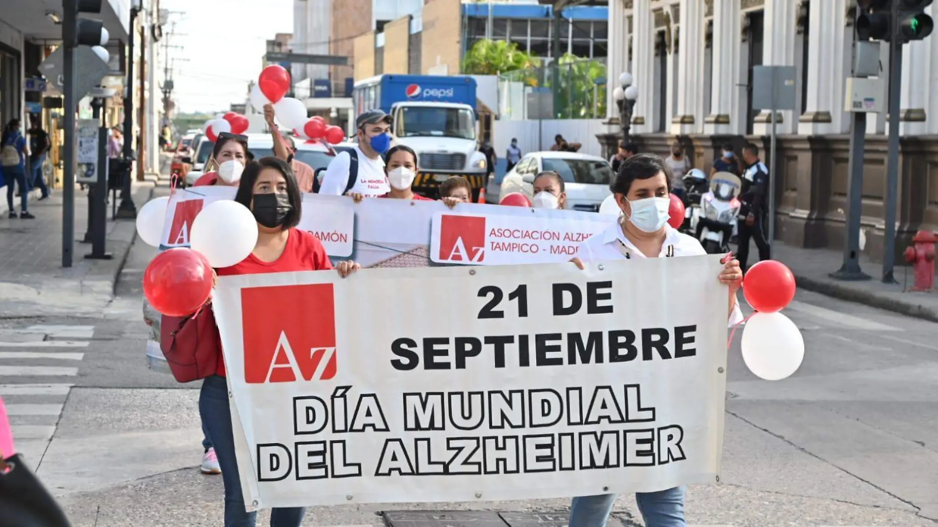 Integrantes de la Casa Alzheimer “Florentino Terán Ramón” en Tampico realizaron una caminata con la intención de crear conciencia del tema